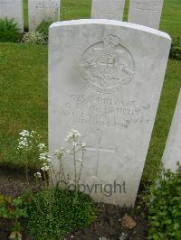 Etaples Military Cemetery - De Gruchy, G E